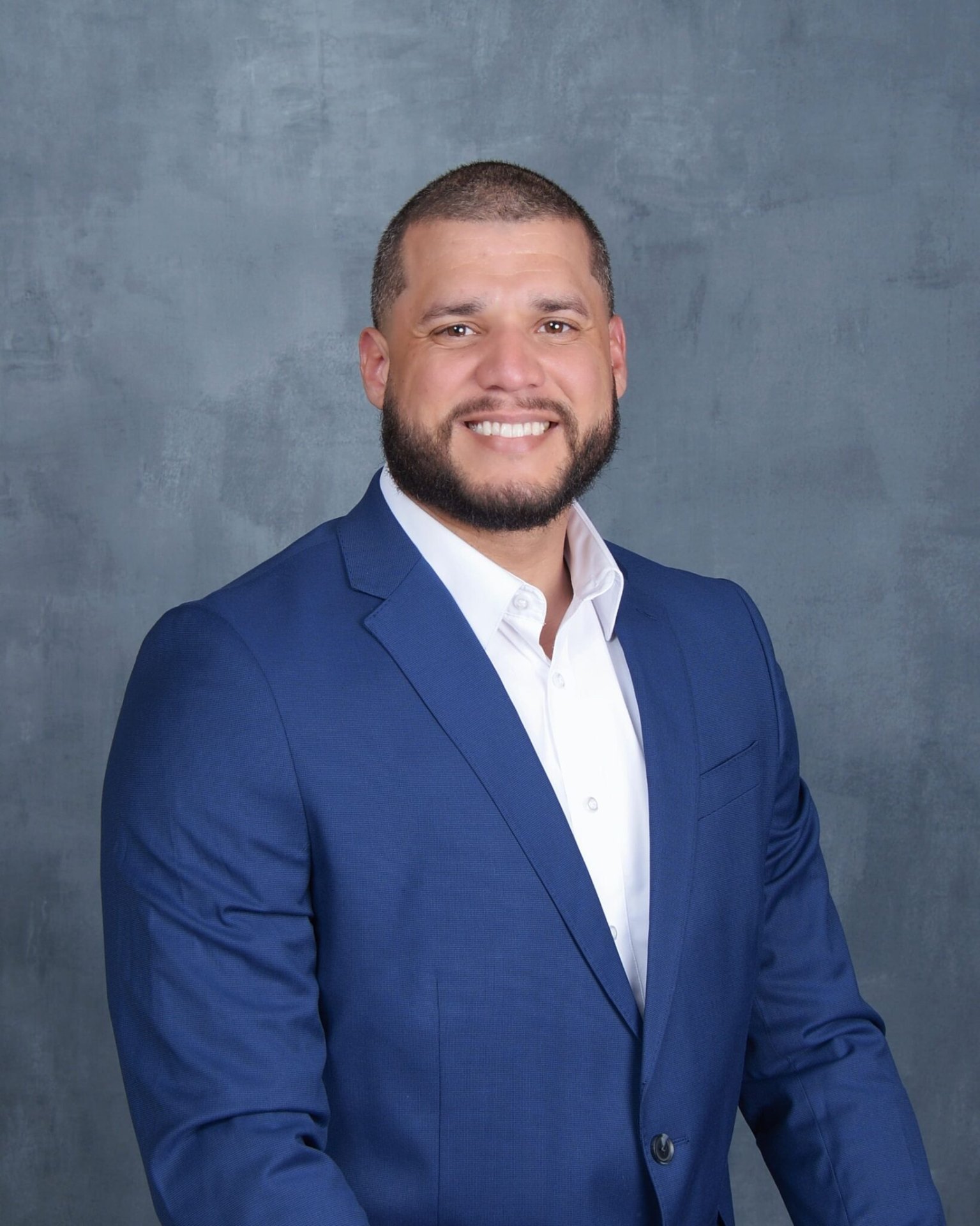 Luis Santana, Real Estate Lending Specialist